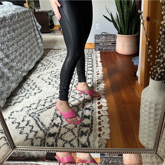 NWOT Marc fisher heels - Picture 3 of 6